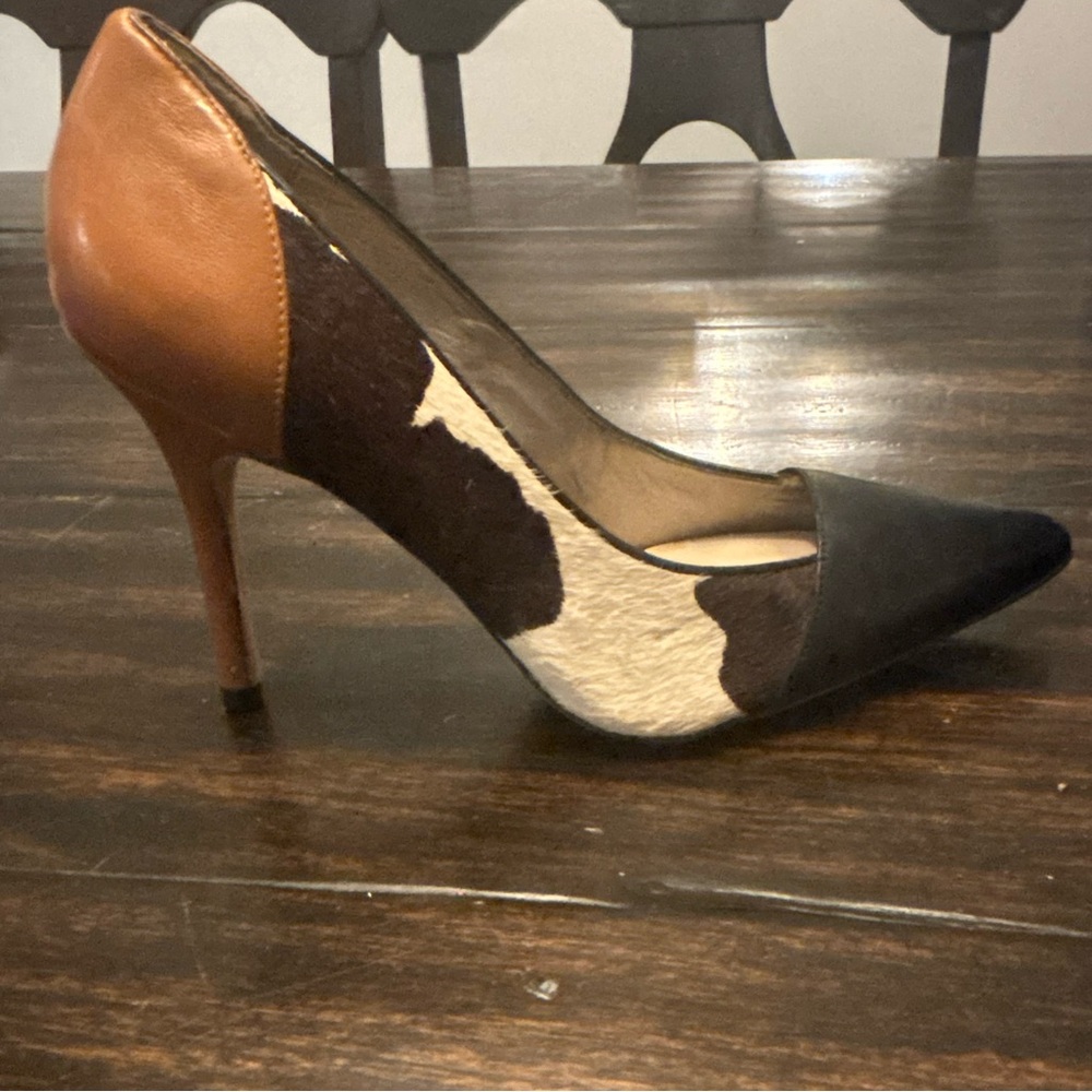 Sam Edelman Desiree Cow Print and Tan Heels -
Size 6 - Picture 2 of 9